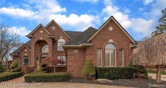 22891 SAINT GEORGE CIR, Lyon Twp, MI 48178