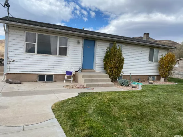 Elsinore, UT 84724,328 S CENTER ST