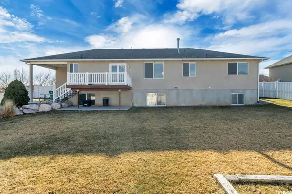 Riverton, UT 84096,5472 W AUTUMN CREEK DR