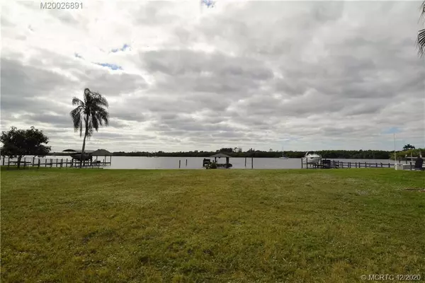 Port Saint Lucie, FL 34952,1003 SE Kitching Cove LN