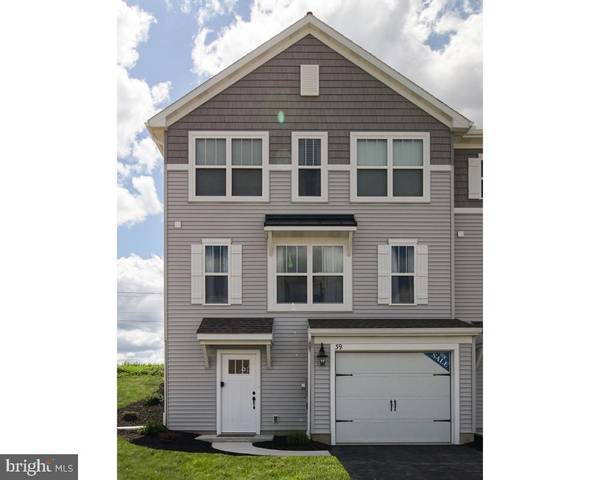 216 HIGHLAND CT, Annville, PA 17003