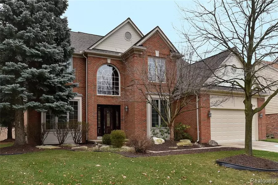 1093 BLOOMVIEW Circle, Rochester, MI 48307