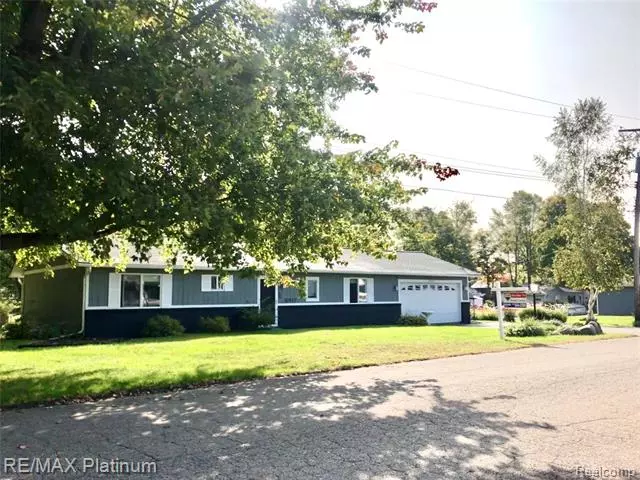 Pinckney, MI 48169,10937 KENNEDY