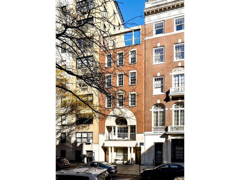 7 East 69th Street, New York, NY 10021