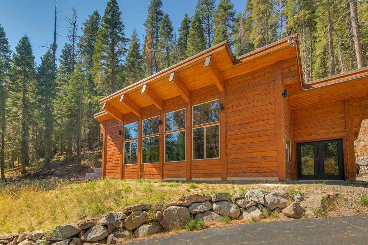 7585 River Road, Truckee, CA 96161