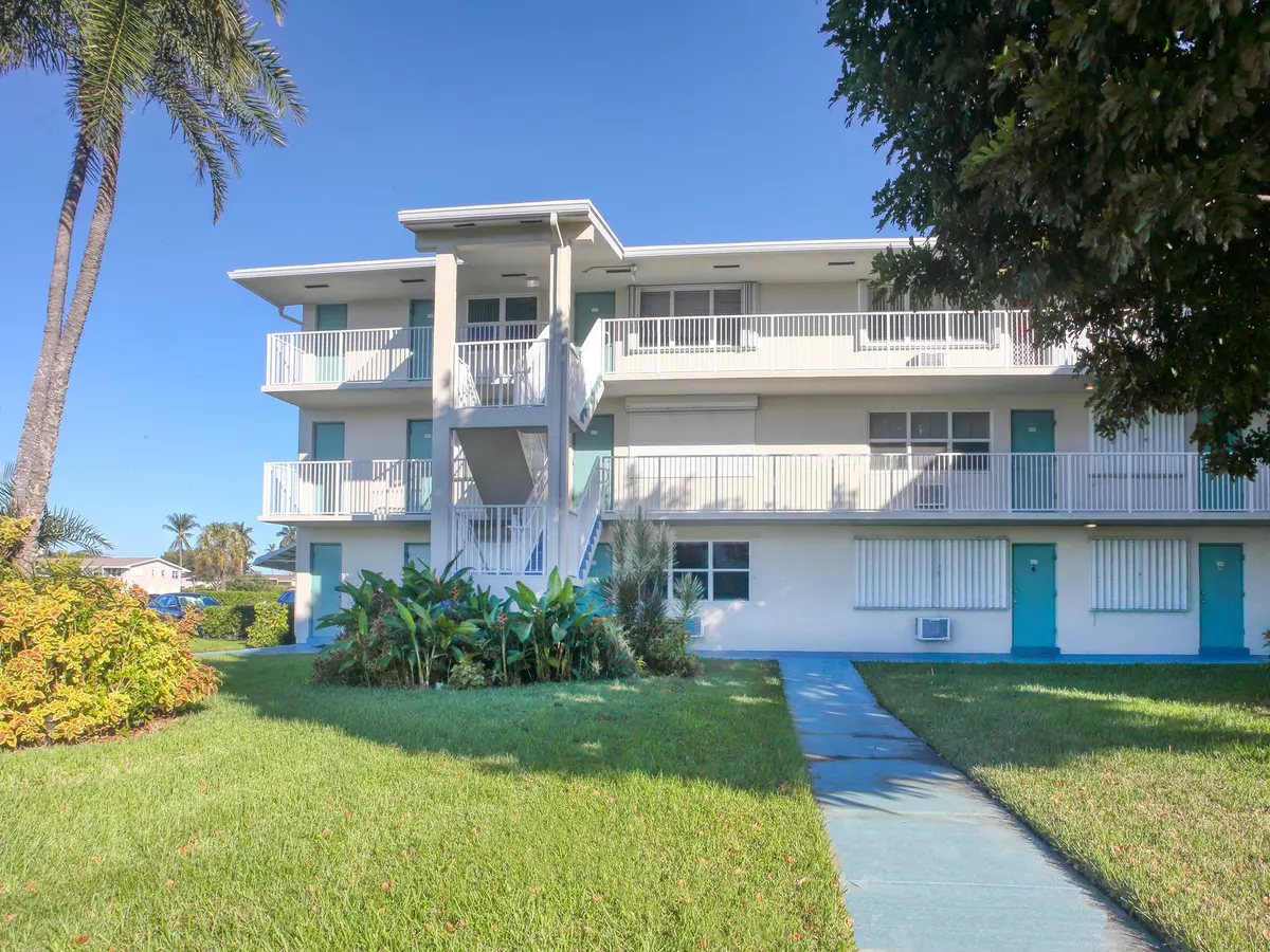 Boynton Beach, FL 33435,370 Horizons E 102