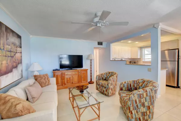 Boynton Beach, FL 33435,620 W Horizons 112