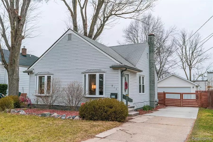 813 GOODALE Avenue, Clawson, MI 48017 1706