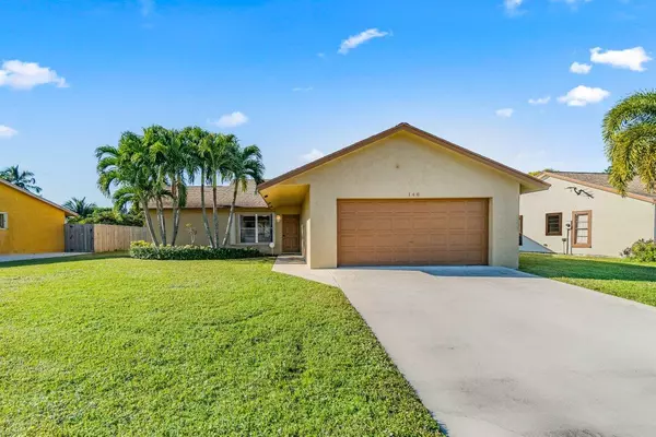 146 Bilbao ST, Royal Palm Beach, FL 33411