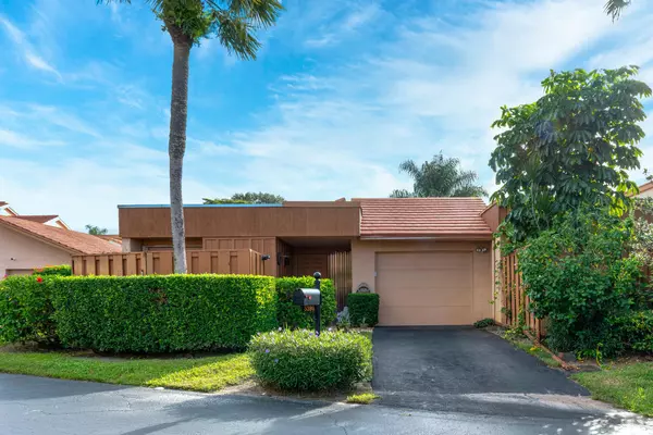 Boynton Beach, FL 33437,5396 Stonybrook LN