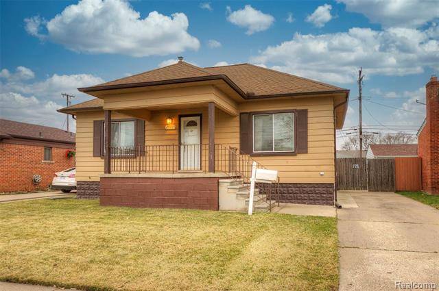 28013 GLADSTONE ST, St. Clair Shores, MI 48081