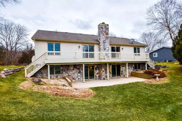 W3793 Orchard Ave, Green Lake, WI 54941