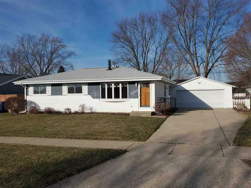 2102 Kensington St, Janesville, WI 53546