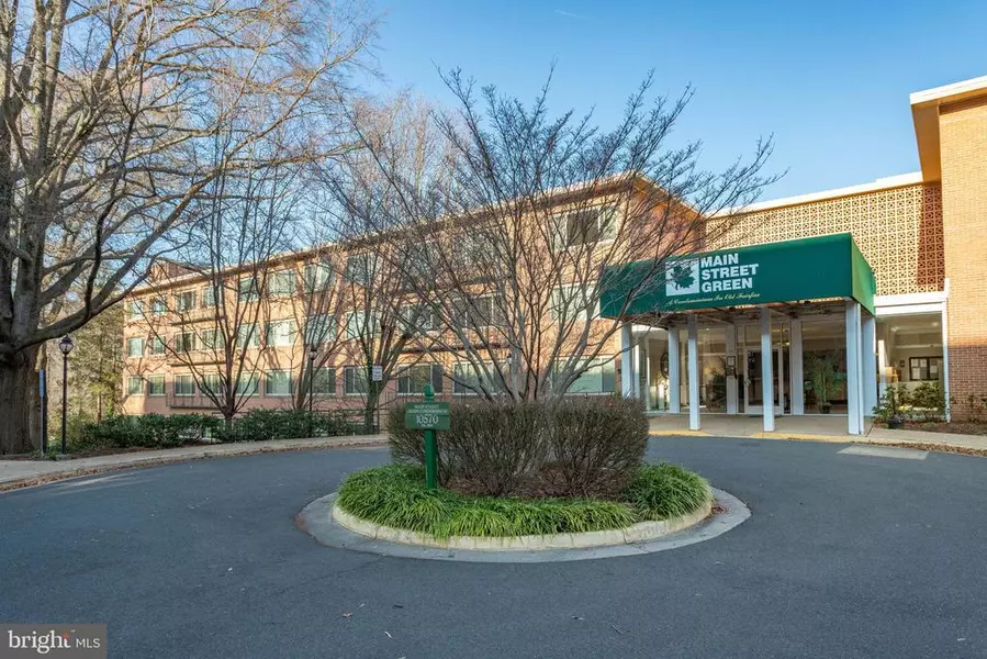 10570 MAIN ST #219, Fairfax, VA 22030