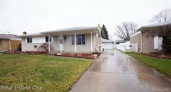 Clinton Twp, MI 48038,42546 Terry ST