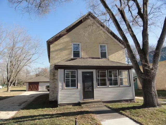 316 S 2nd St, Muscoda, WI 53573