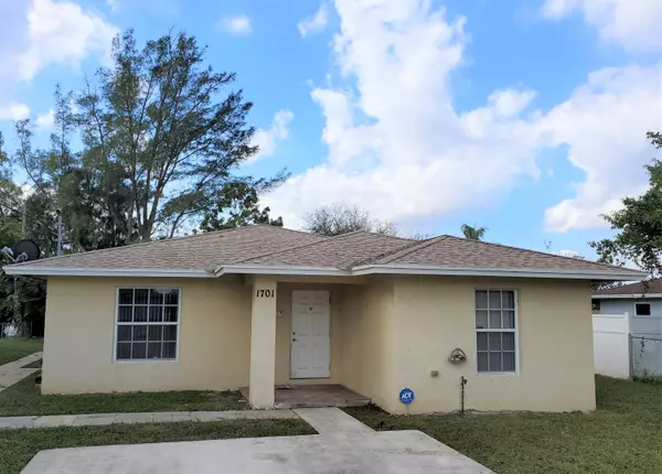 1701 Meridian RD, West Palm Beach, FL 33417