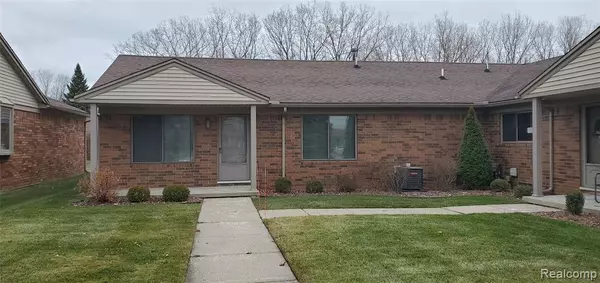 32689 STONEYBROOK Lane, Fraser, MI 48026 2345