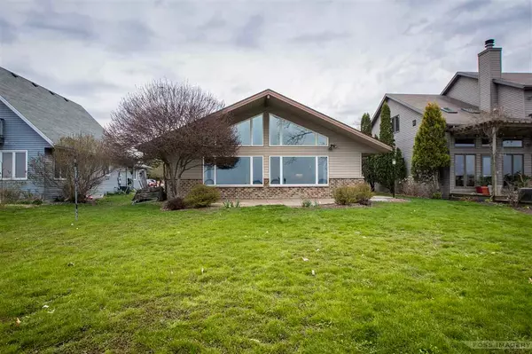 Mcfarland, WI 53558,5620 Lake Edge Rd