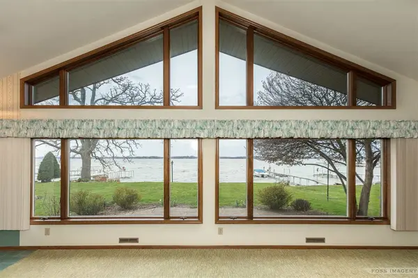 Mcfarland, WI 53558,5620 Lake Edge Rd