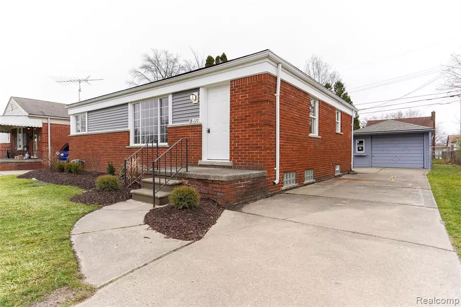 18110 CURTAIN Avenue, Eastpointe, MI 48021 4308