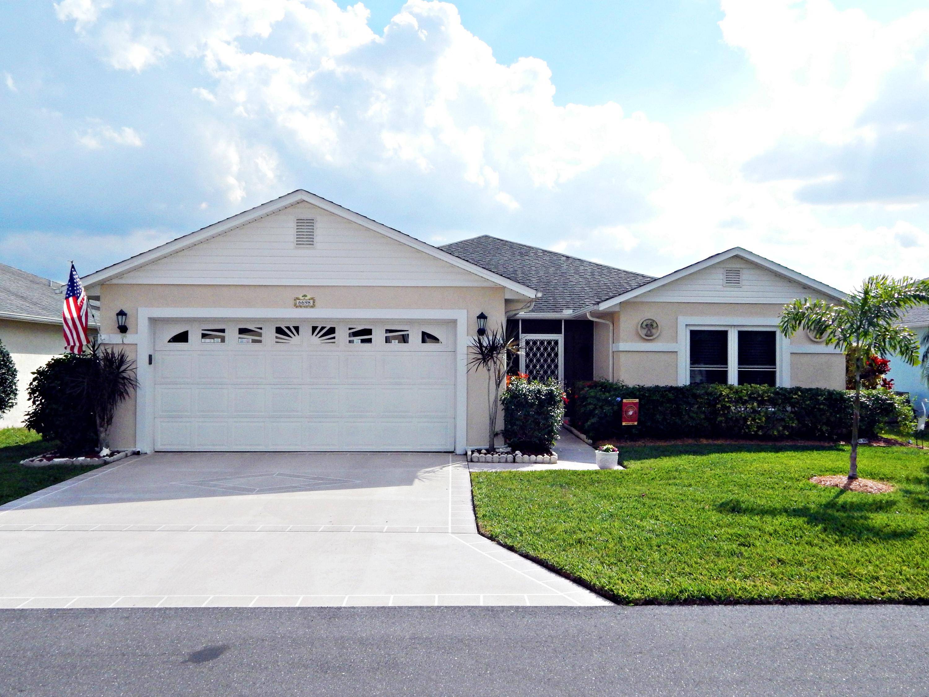 6698 Picante CIR, Fort Pierce, FL 34951
