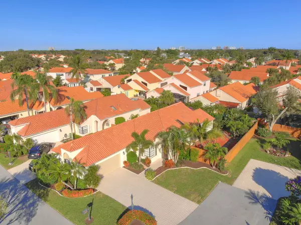 Palm Beach Gardens, FL 33410,2520 La Cristal CIR