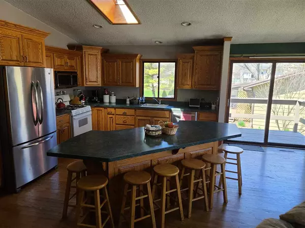 Madison, WI 53704,9 Menomonie Ct