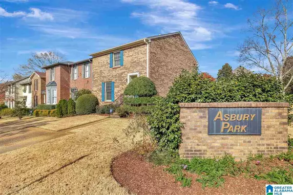 Vestavia Hills, AL 35242,3056 ASBURY PARK PL