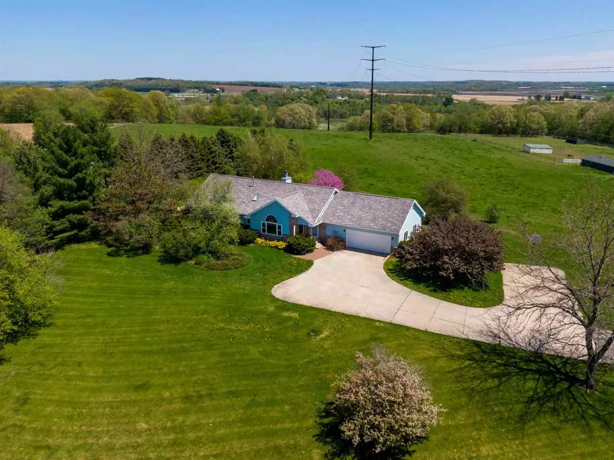 Waterloo, WI 53594,N8668 County Road O