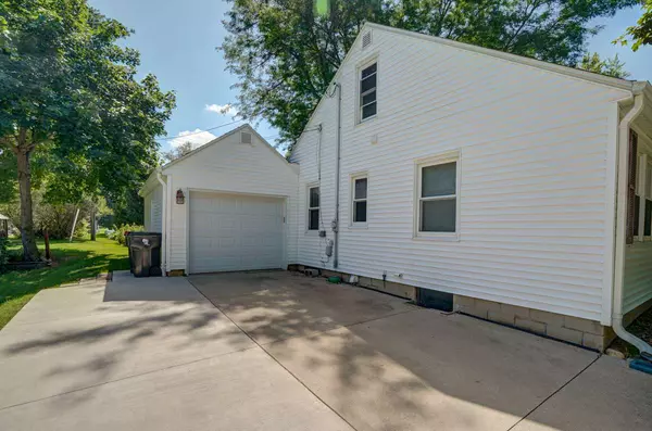 Waterloo, WI 53594,406 Edison St