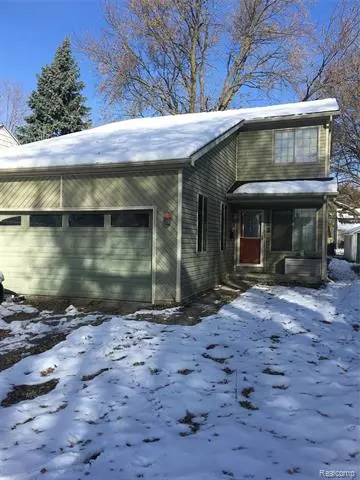 579 E TENNYSON AVE, Pontiac, MI 48340