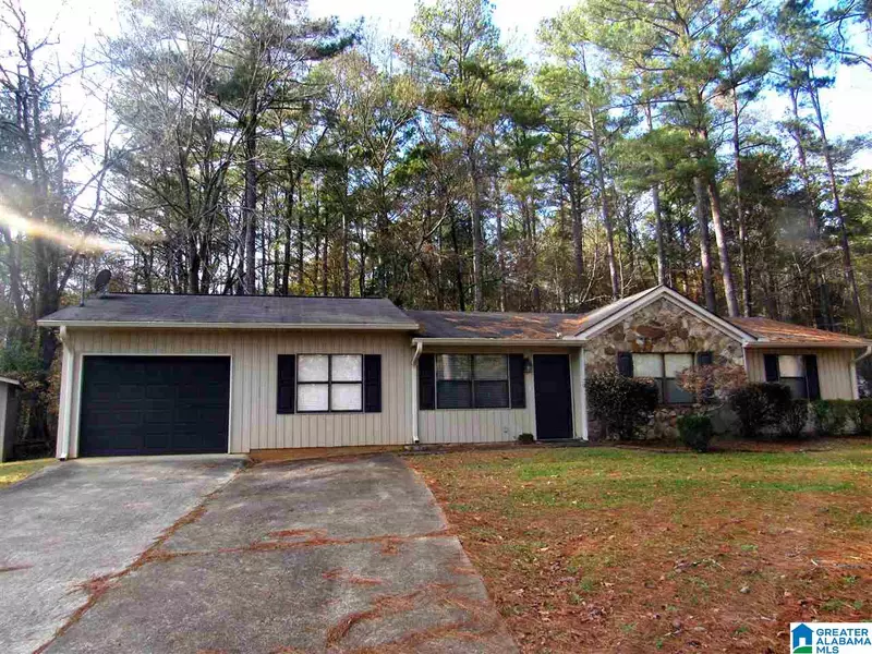 1507 FILLYS RUN, Weaver, AL 36277