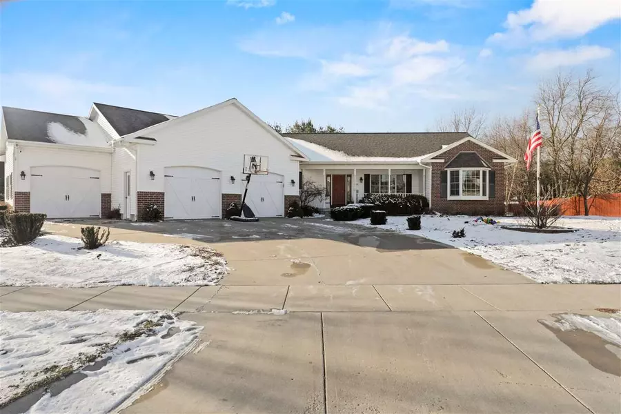 2223 Doris Rd, Reedsburg, WI 53959