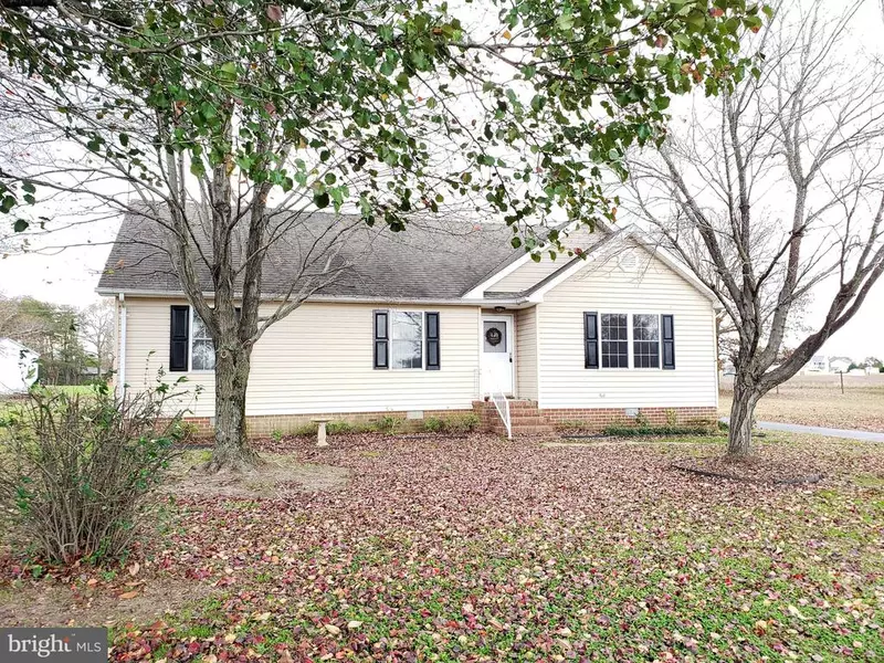 882 SUNNYSIDE RD, Tappahannock, VA 22560