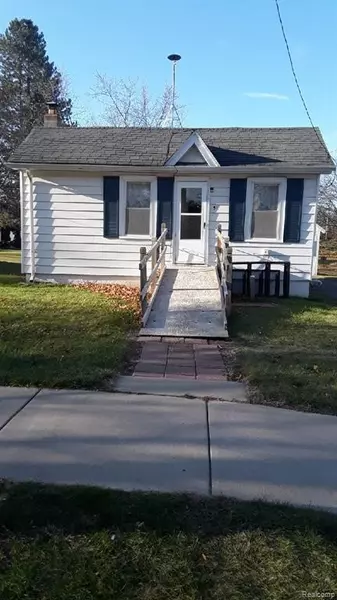 51 PEARL Street, Oxford, MI 48371 4964