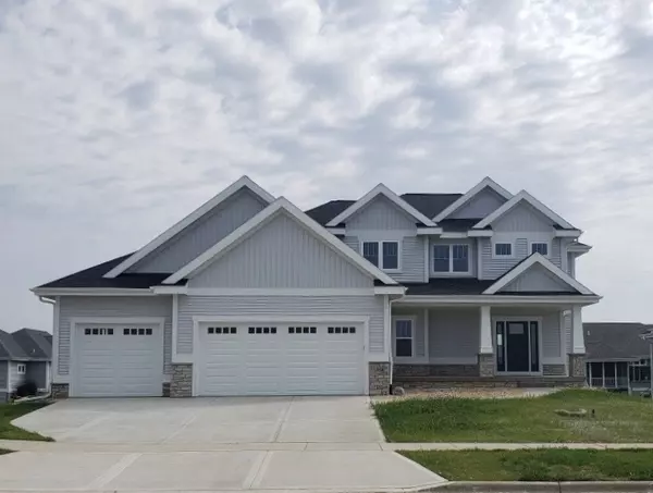 814 Lynn St, Waunakee, WI 53597