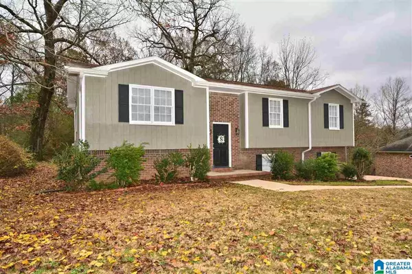 3008 RIDGEBROOK RD, Fultondale, AL 35068