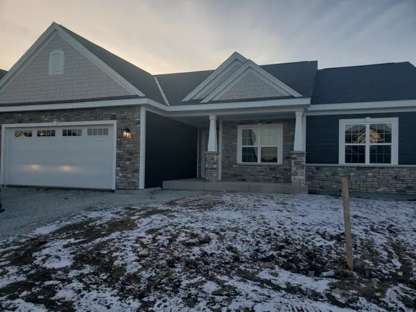 7822 Williamsburg Ct, Bristol, WI 53104