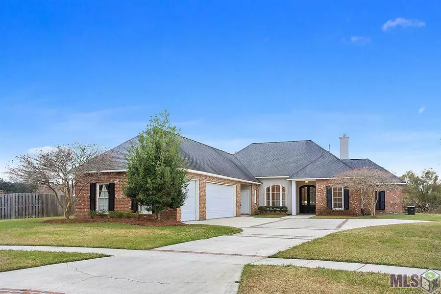 18777 LAKE HARBOR LN, Prairieville, LA 70769