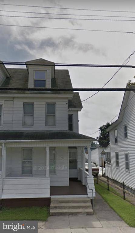 213 E OAK ST, Millville, NJ 08332