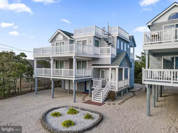 29 N 4TH ST, Surf City, NJ 08008