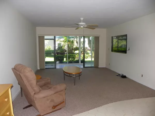 Jupiter, FL 33477,755 Saturn ST 102-H