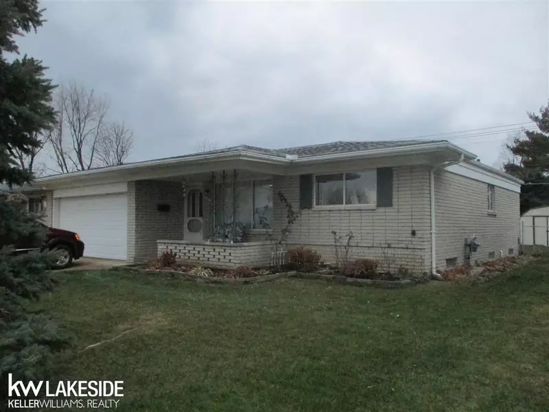 33271 Chatsworth, Sterling Heights, MI 48312