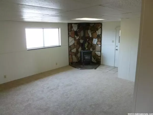 West Valley City, UT 84120,4329 S 4625 W #100