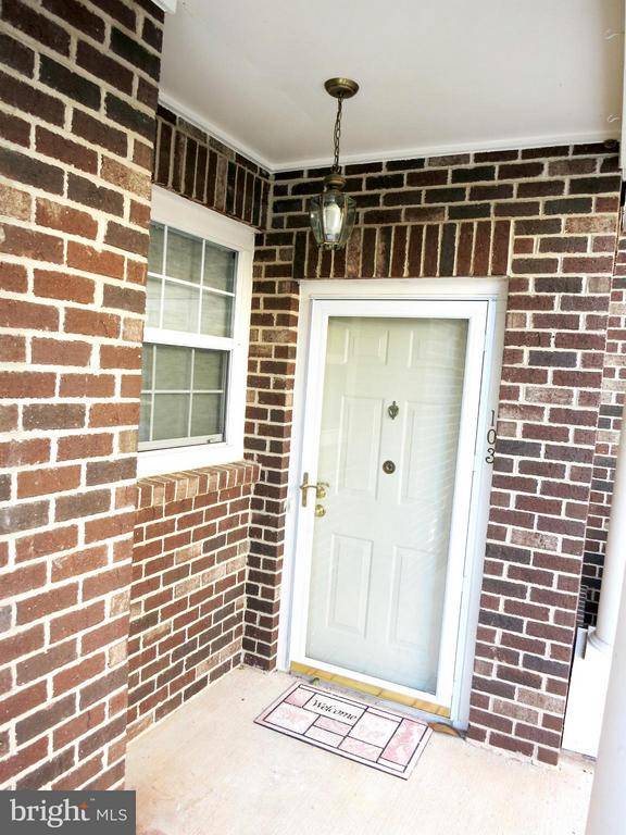 Ashburn, VA 20147,45060 BRAE TER #103