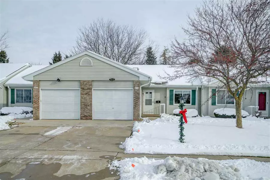 411 Kensington Square, Stoughton, WI 53589