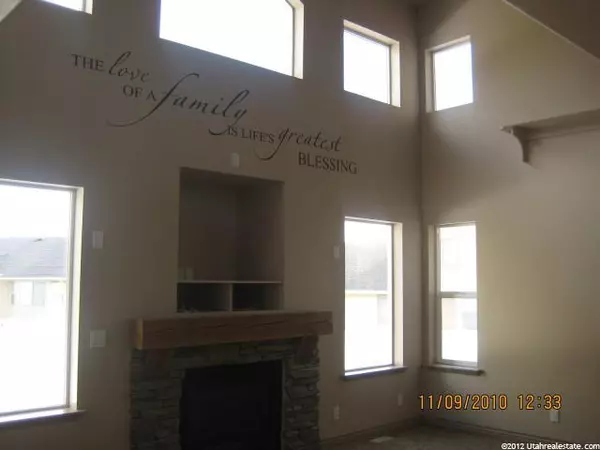 South Jordan, UT 84095,11721 S CEDAR STONE