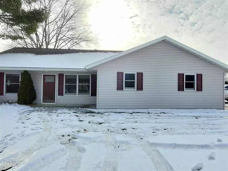 17224 Blair Rd, Boscobel, WI 53805