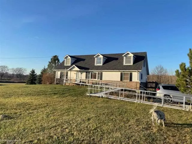 9700 SPARLING, Wales, MI 48027